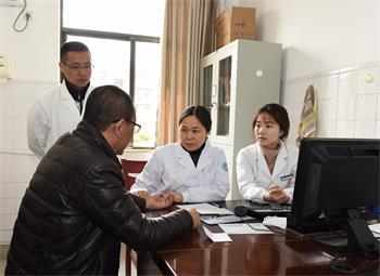 杭州市第三人民医院皮肤科主任中医师杜晓航来院坐诊.jpg