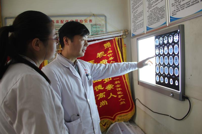 2014.02--2015.07，神经内科医生姜纪敏在乌什援疆.jpg