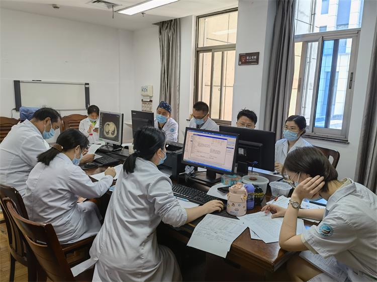 多学科会诊.jpg