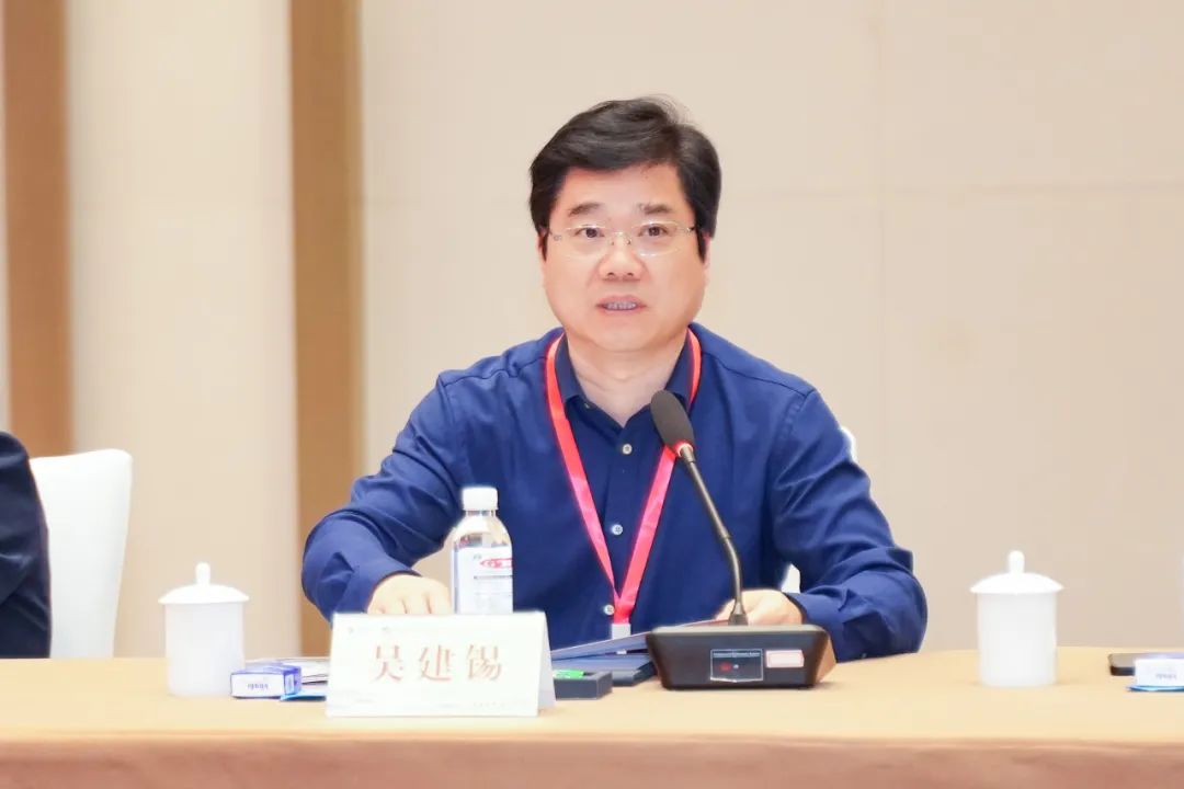 吴局汇报.jpg